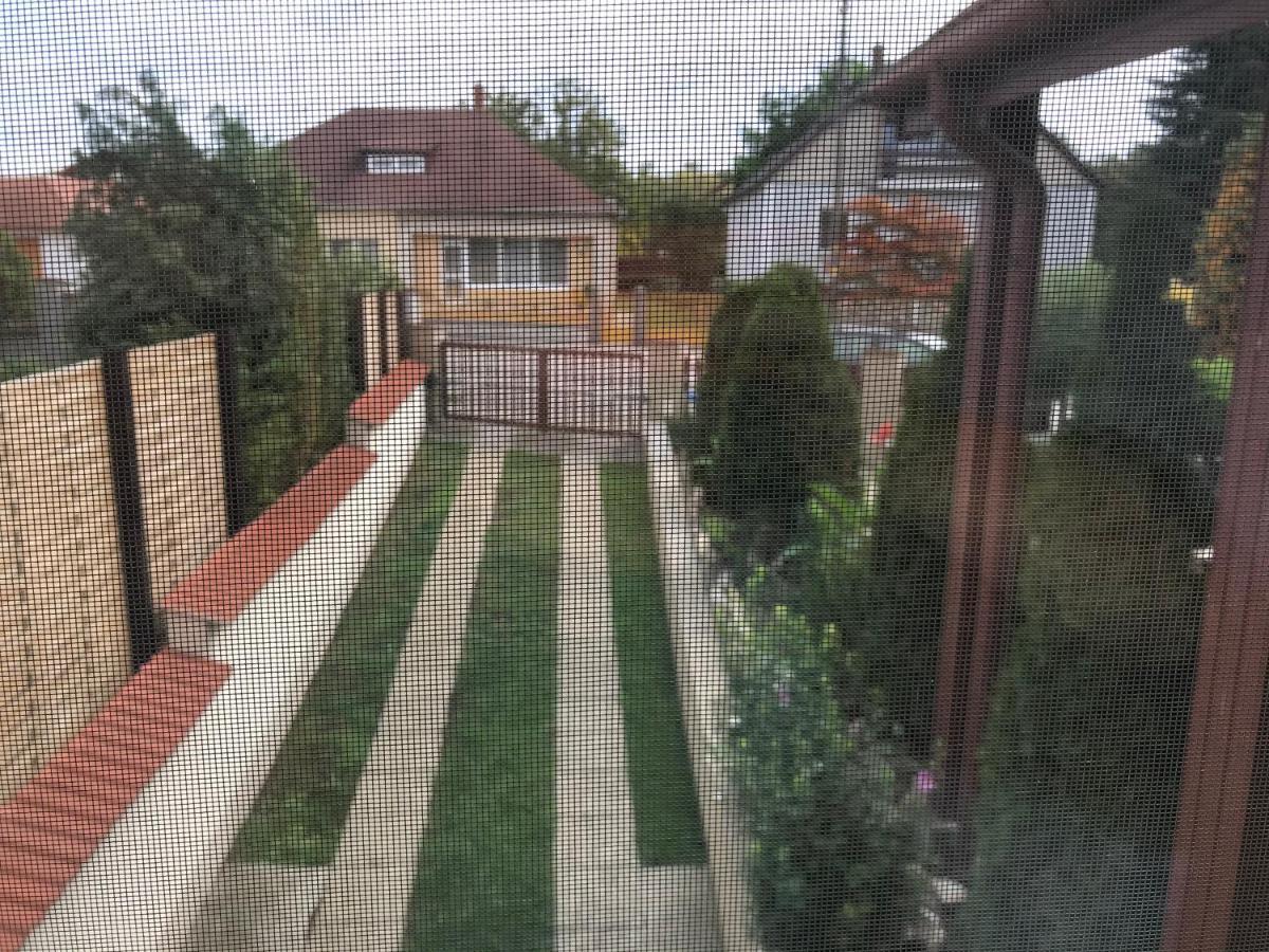 Mosonmagyaróvár Apartman Tinasol מראה חיצוני תמונה