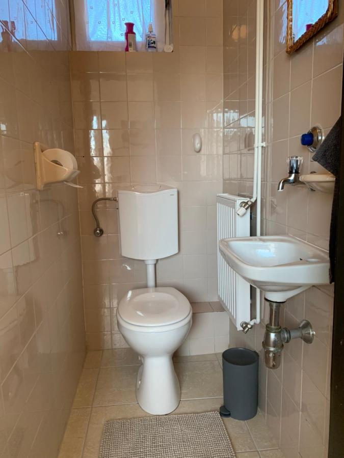 Mosonmagyaróvár Apartman Tinasol מראה חיצוני תמונה