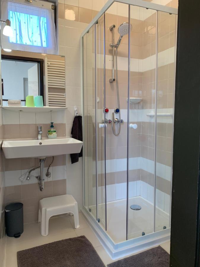 Mosonmagyaróvár Apartman Tinasol מראה חיצוני תמונה