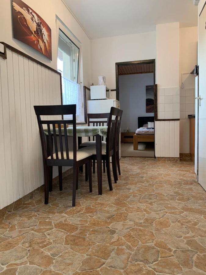 Mosonmagyaróvár Apartman Tinasol מראה חיצוני תמונה